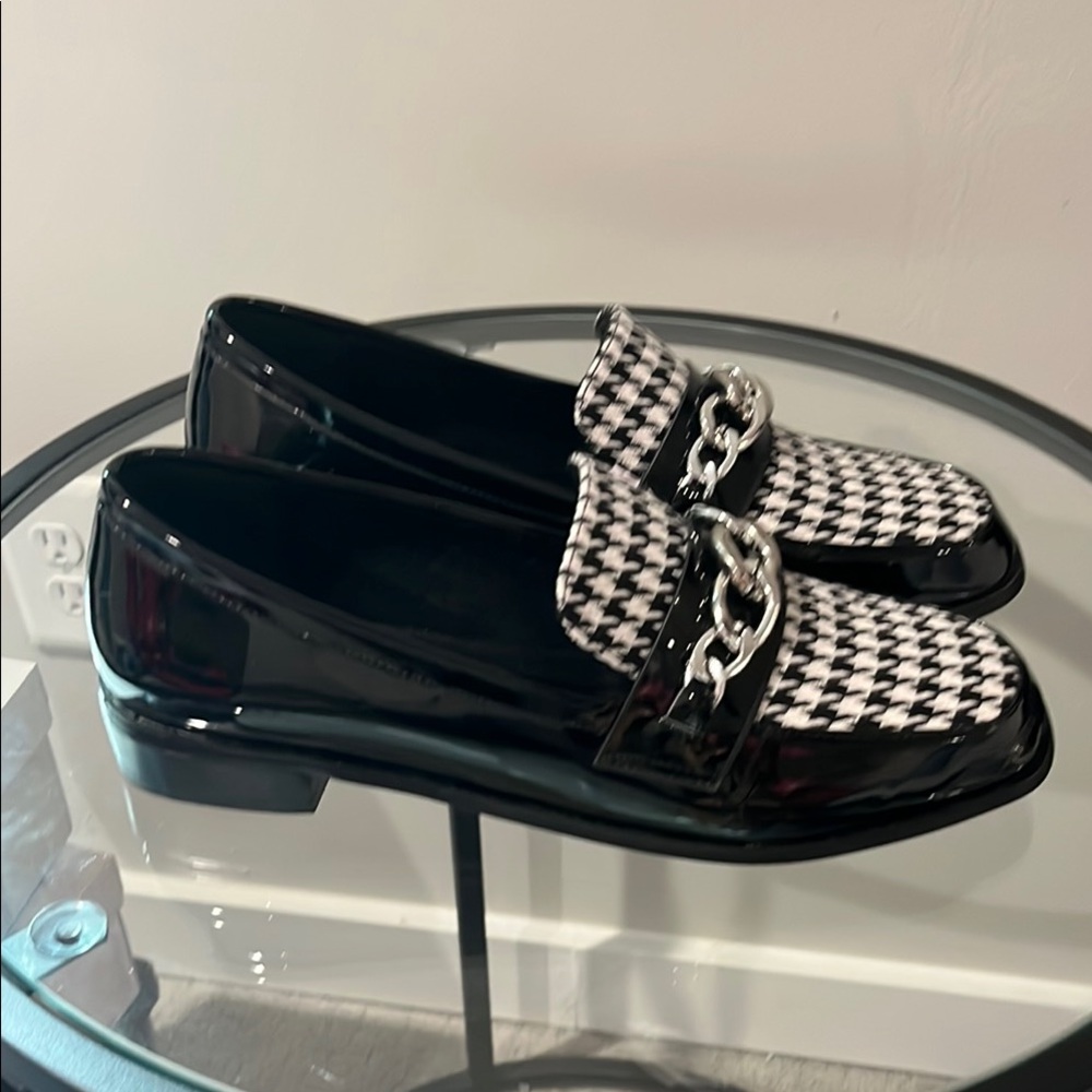 Stylish Black and White Houndstooth Patent Leather loafers - Picture 2 of 3